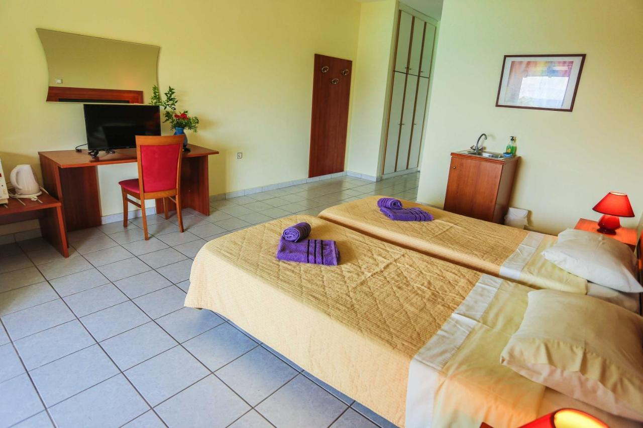 Lákka Amfitriti Hotel & Studios מראה חיצוני תמונה