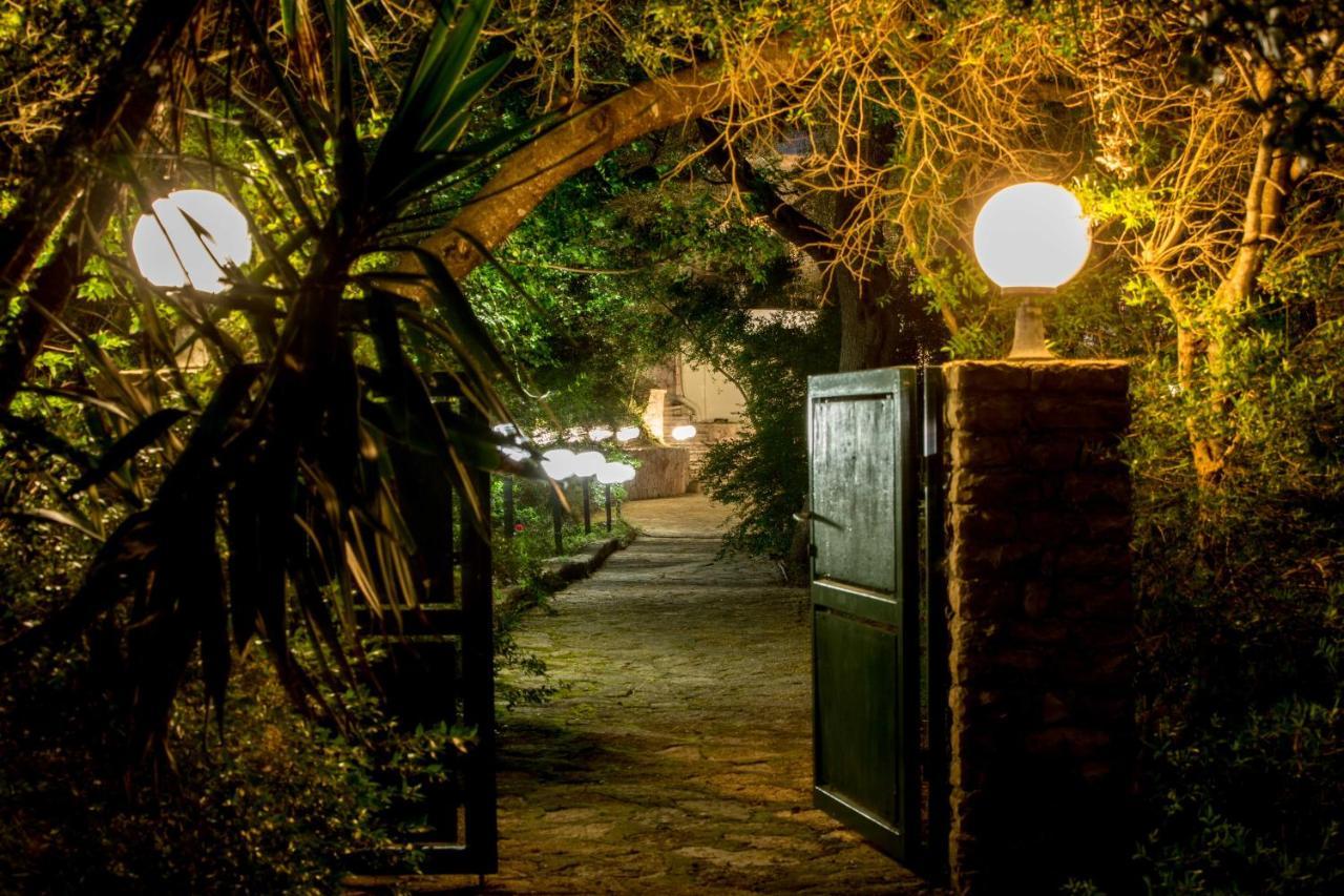 Lákka Amfitriti Hotel & Studios מראה חיצוני תמונה