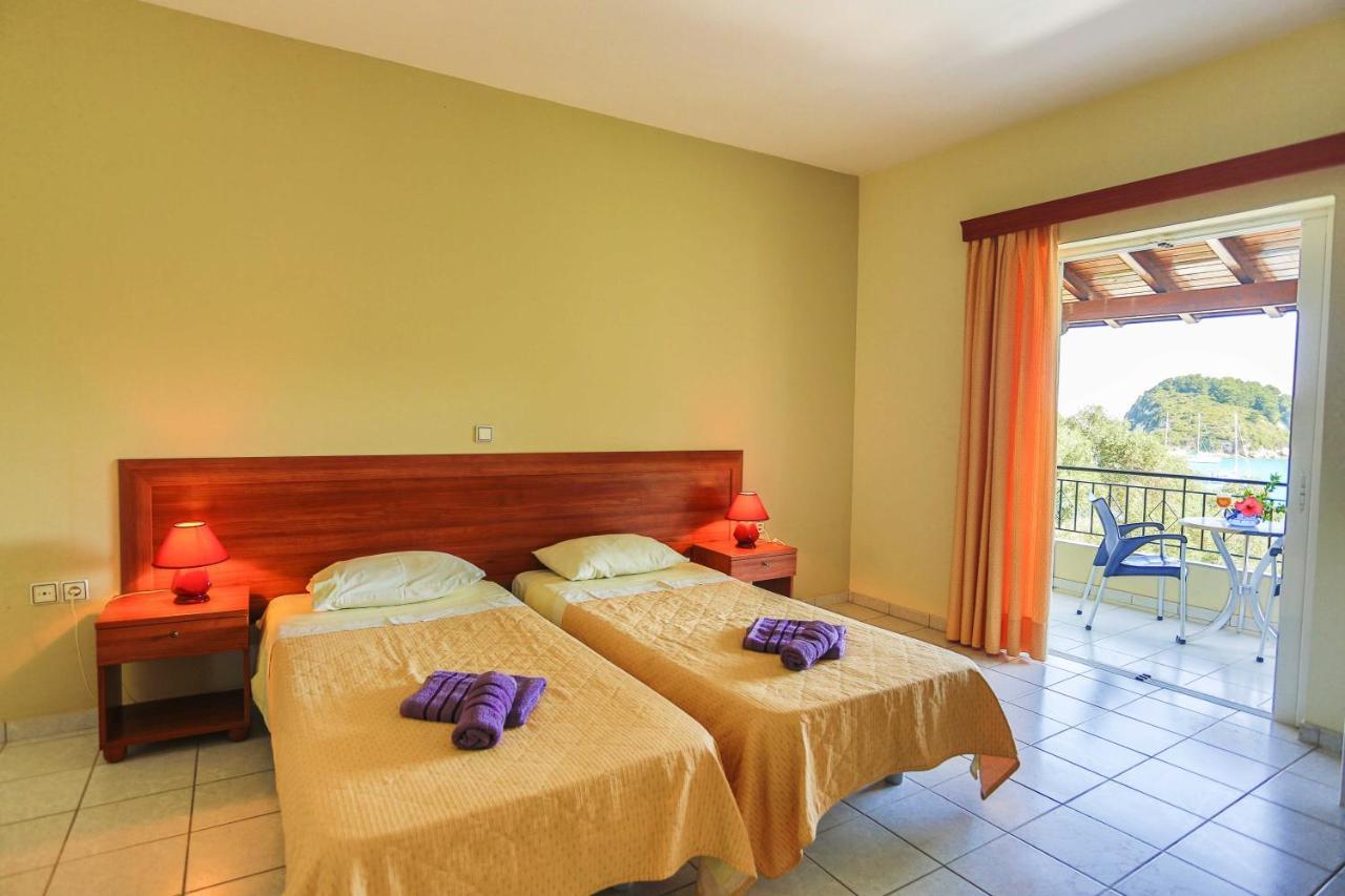 Lákka Amfitriti Hotel & Studios מראה חיצוני תמונה
