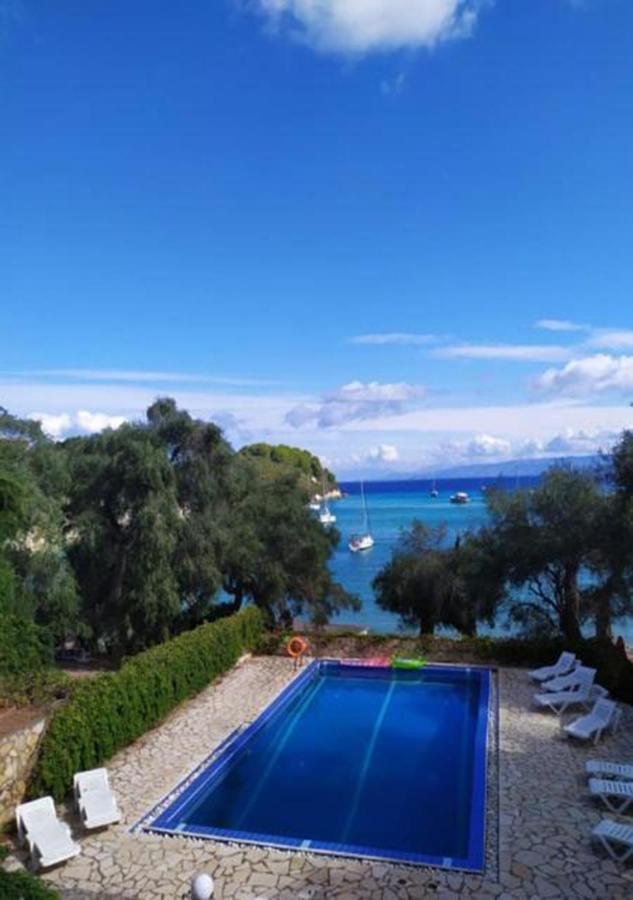 Lákka Amfitriti Hotel & Studios מראה חיצוני תמונה